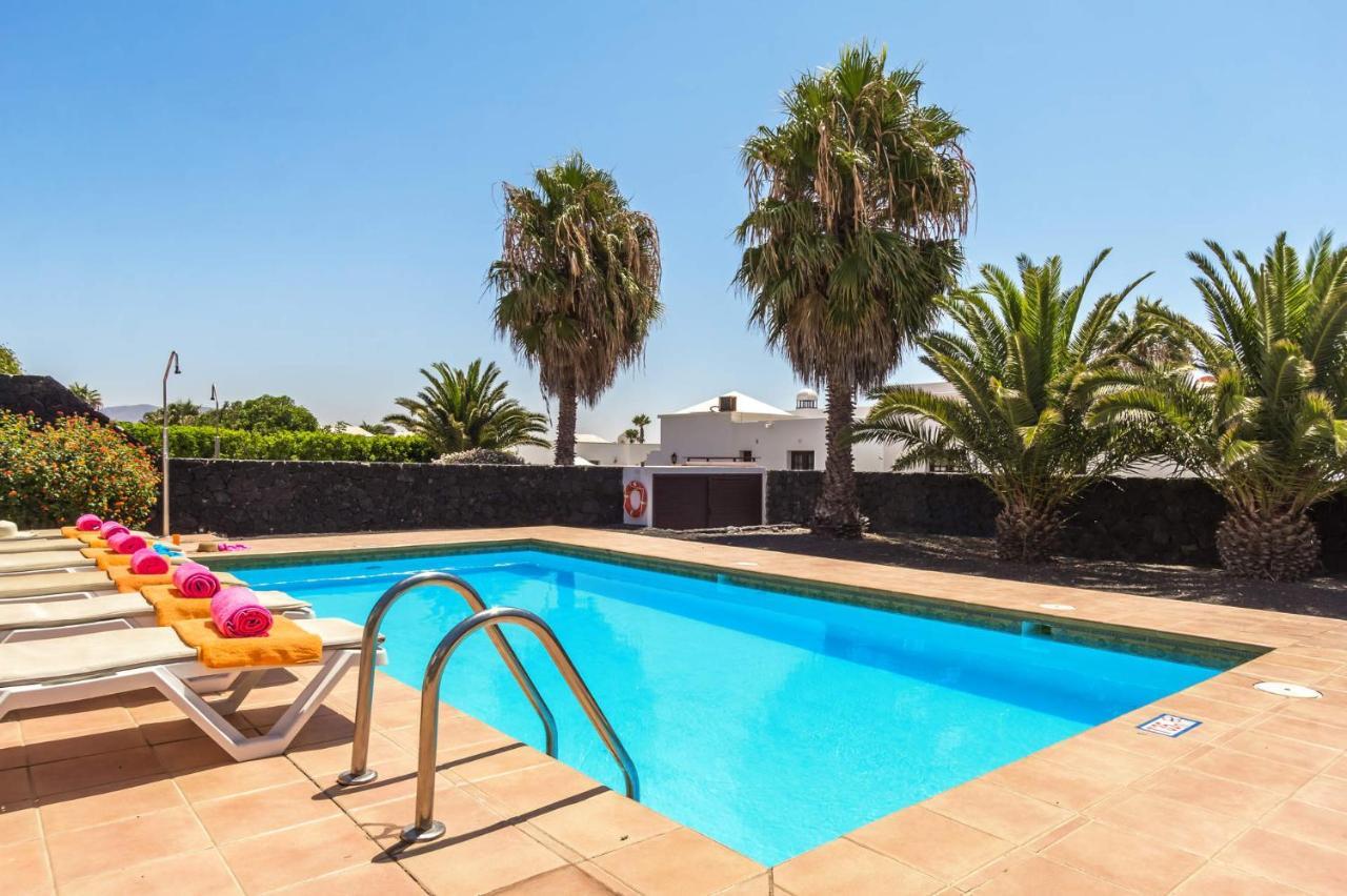 Villa Yaiza By Villa Plus Playa Blanca  Exteriör bild
